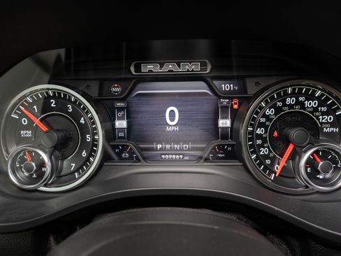 Used 2022 RAM 1500 Lone Star AWD/4WD image 24