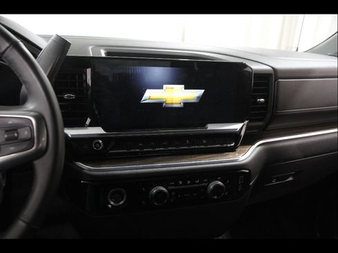 Certified 2024 Chevrolet Silverado 1500 LT image 10