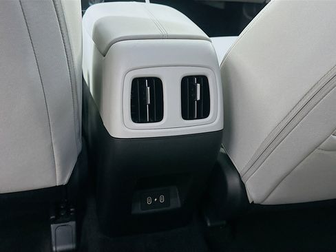 Used 2025 Hyundai Tucson SEL FWD image 25