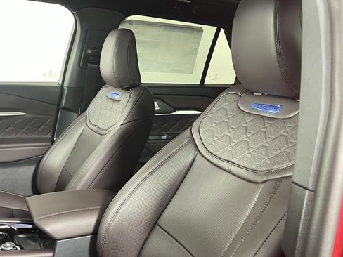 New 2026 Ford Explorer Platinum w/ LUX Leather Package AWD/4WD image 18