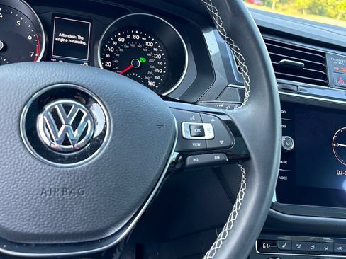 Used 2021 Volkswagen Tiguan S FWD image 13
