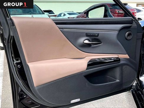 Certified 2023 Lexus ES 350 w/ Premium Package image 18