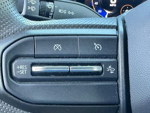Used 2025 Chevrolet Colorado W/T RWD image 18