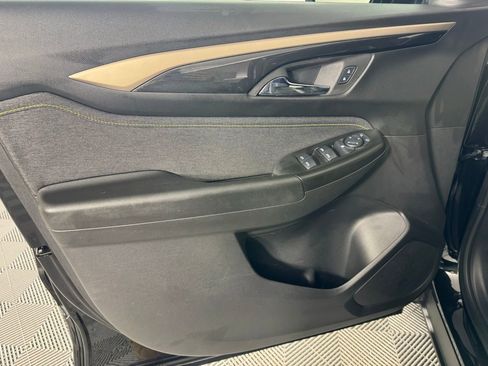 Used 2024 Chevrolet TrailBlazer ACTIV w/ Driver Confidence Package image 9