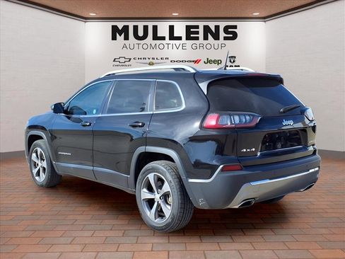 Used 2019 Jeep Cherokee Limited image 7