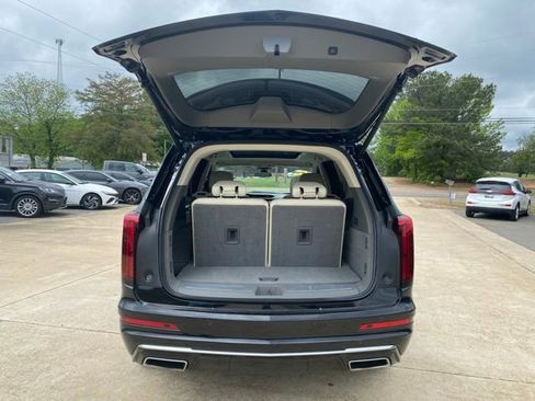 Used 2023 Cadillac XT6 Premium Luxury FWD image 9