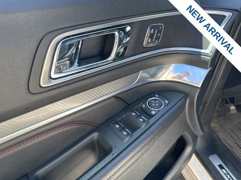 Used 2018 Ford Explorer Sport w/ Equipment Group 401A AWD/4WD image 21