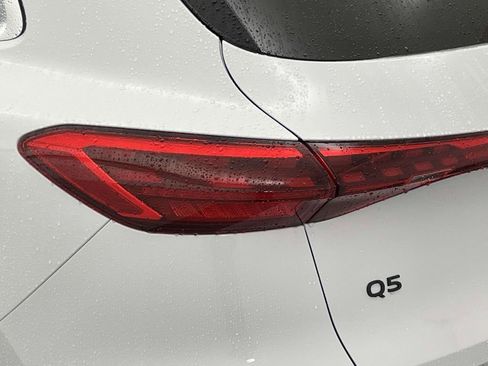 New 2025 Audi Q5 Premium Plus image 16