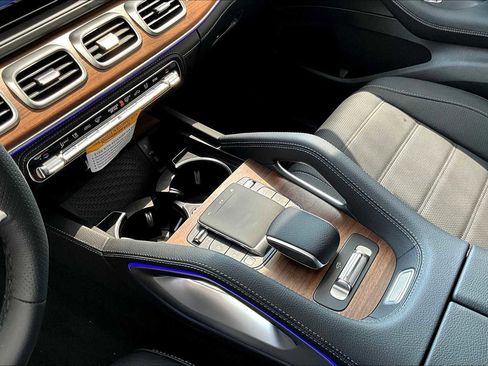 New 2026 Mercedes-Benz GLS 450 4MATIC image 11
