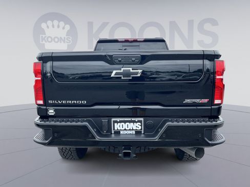 Used 2026 Chevrolet Silverado 2500 ZR2 AWD/4WD image 5