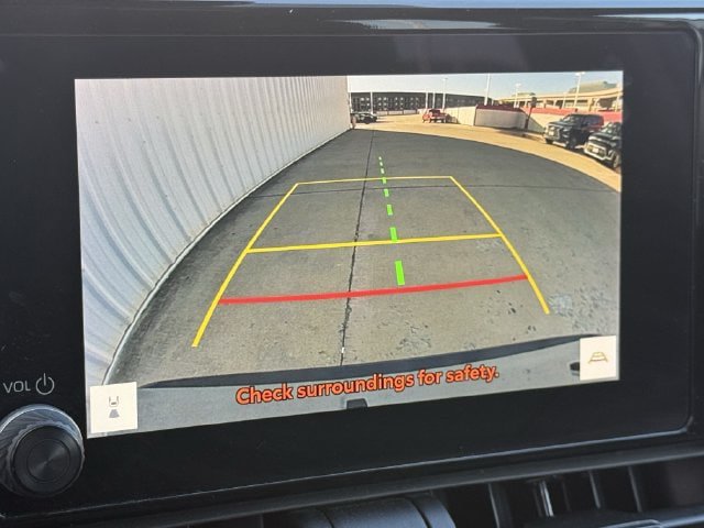Used 2025 Toyota RAV4 XLE FWD image 18