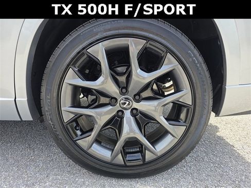 Used 2025 Lexus TX 500h AWD image 17