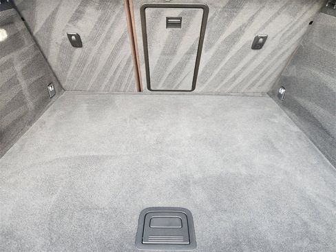 Used 2018 Audi Q3 2.0T Premium image 32