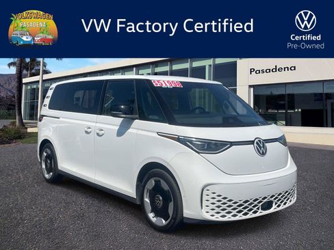 Certified 2025 Volkswagen ID. Buzz Pro S RWD image 1