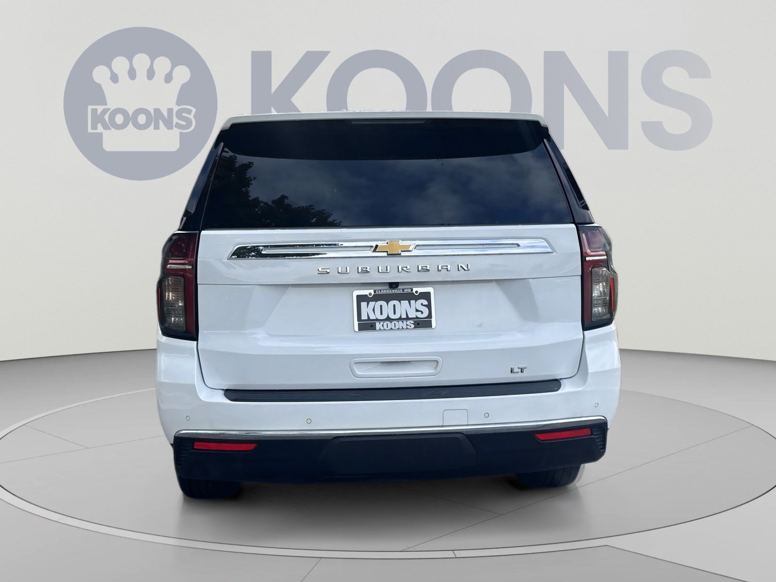 Used 2024 Chevrolet Suburban LT AWD/4WD image 5