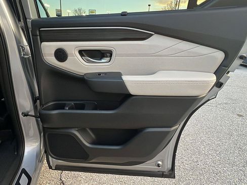New 2026 Honda Pilot Touring image 14