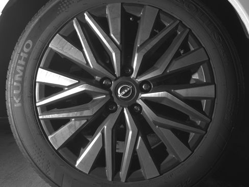 Used 2025 Nissan Altima 2.5 SV image 15