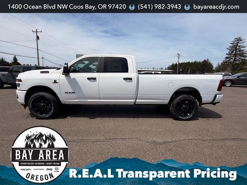 New 2026 RAM 3500 Big Horn AWD/4WD image 8