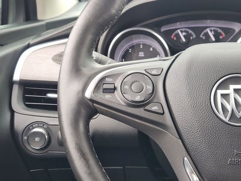 Used 2019 Buick Envision Essence FWD image 28