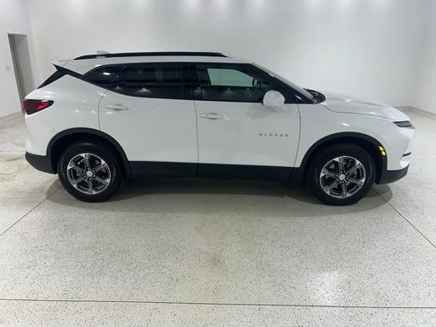 Used 2023 Chevrolet Blazer LT w/ Convenience Package FWD image 6