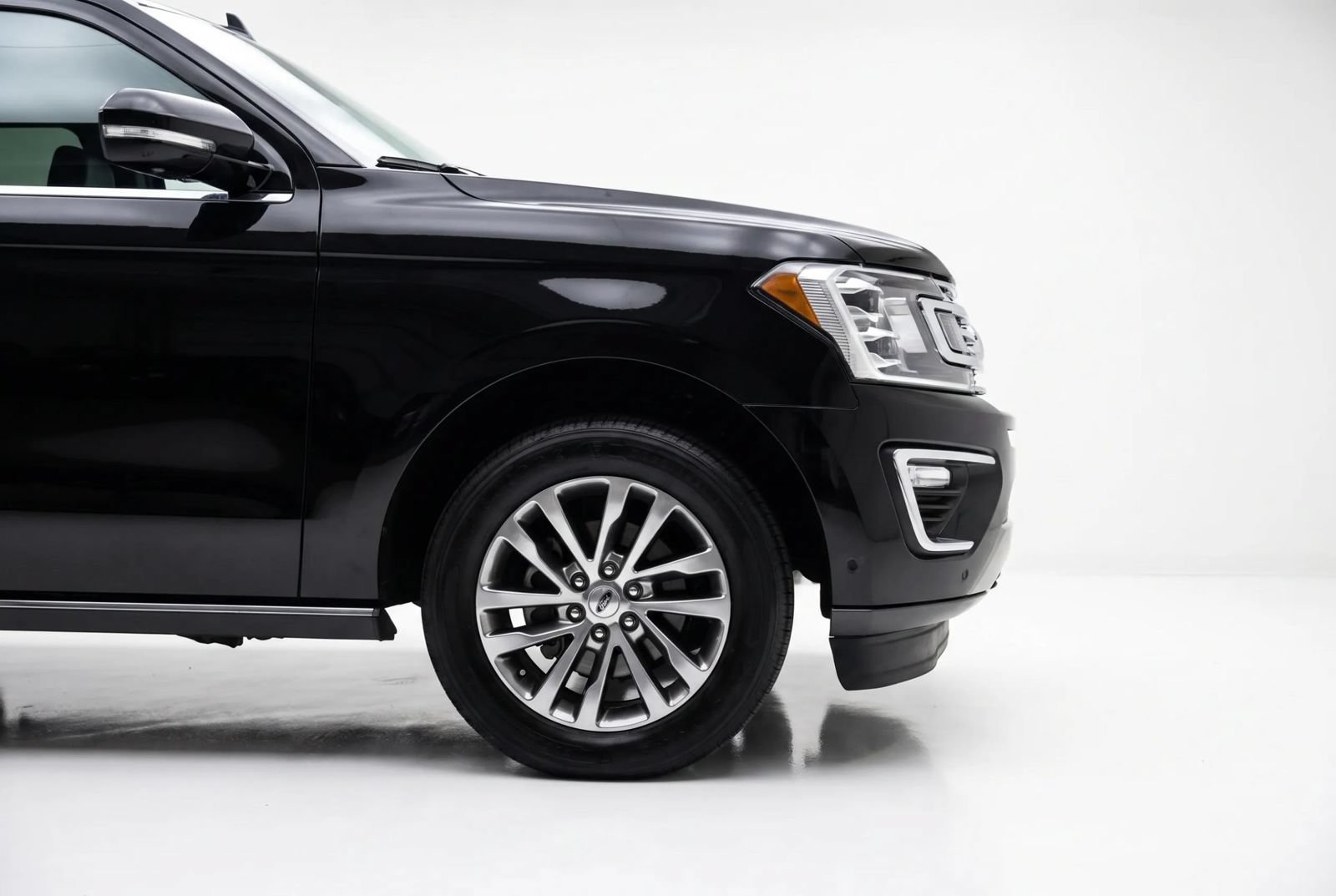 Used 2021 Ford Expedition Limited AWD/4WD image 8