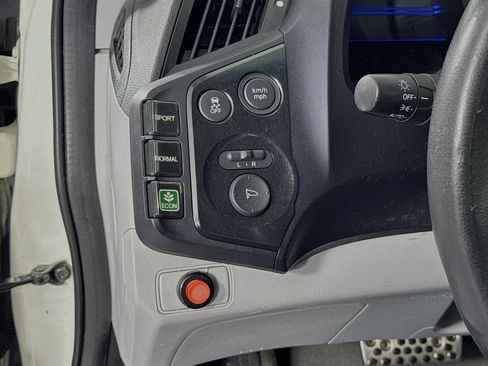 Used 2011 Honda CR-Z EX image 10