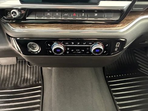 Used 2023 GMC Sierra 1500 Elevation AWD/4WD image 21
