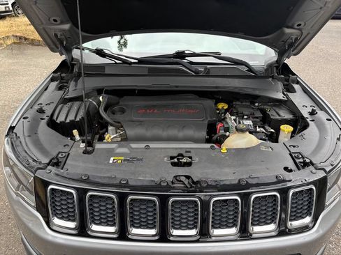 Used 2017 Jeep Compass Sport w/ Tech Group AWD/4WD image 23