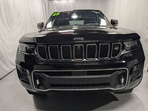 Used 2023 Jeep Grand Cherokee Overland w/ Adv Protech Group III AWD/4WD image 8