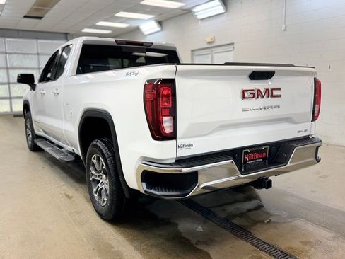 New 2026 GMC Sierra 1500 SLE w/ Preferred Package image 8