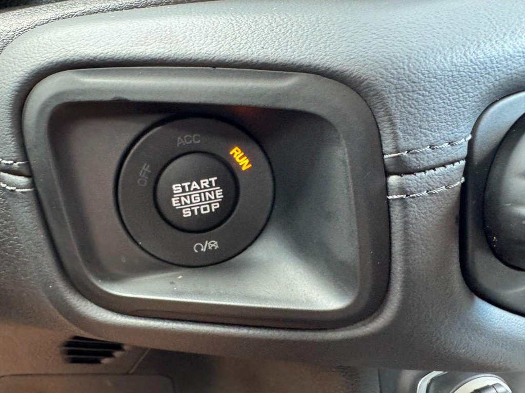 Used 2026 Jeep Gladiator Mojave AWD/4WD image 19