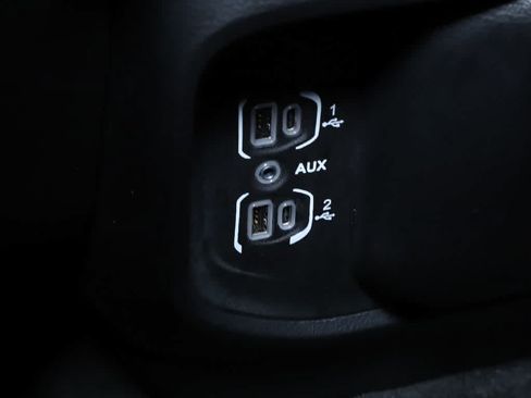 Used 2023 RAM 1500 Big Horn AWD/4WD image 28