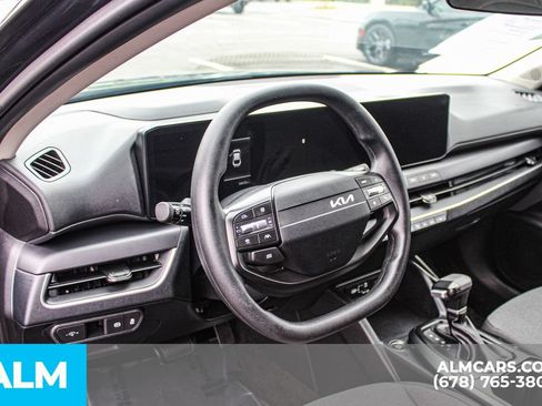 Used 2025 Kia K4 FWD image 32