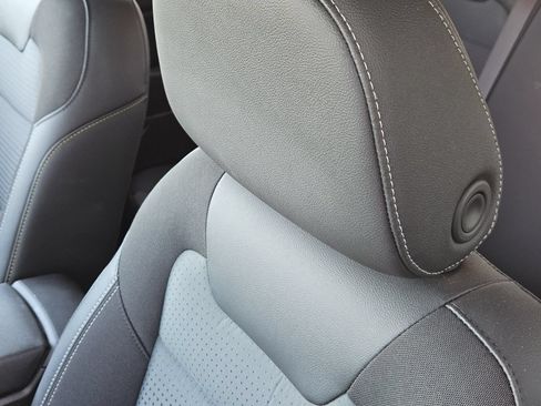 New 2026 Chevrolet Trax LT w/ Driver Confidence Package FWD image 17