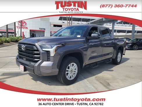 Certified 2025 Toyota Tundra SR5 w/ SR5 Convenience Package AWD/4WD image 1