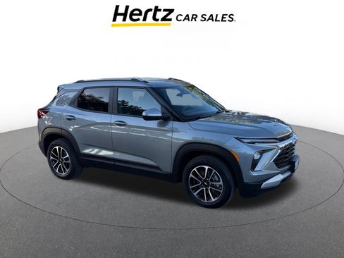 Used 2025 Chevrolet TrailBlazer LT image 1