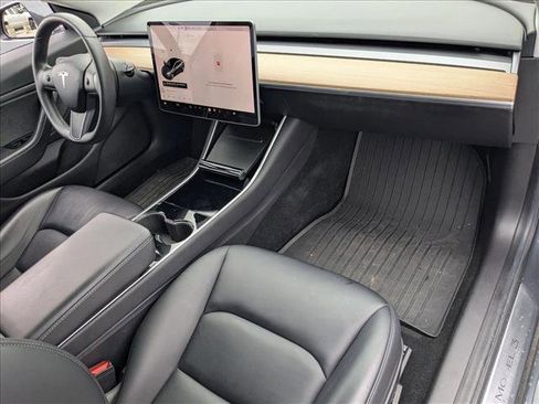 Used 2020 Tesla Model 3 Long Range image 21