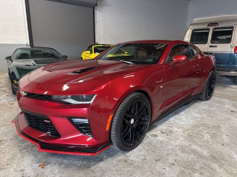Used 2016 Chevrolet Camaro SS image 1
