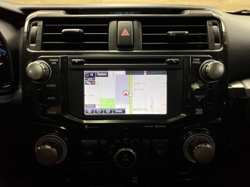 Used 2018 Toyota 4Runner TRD Off-Road Premium AWD/4WD image 16
