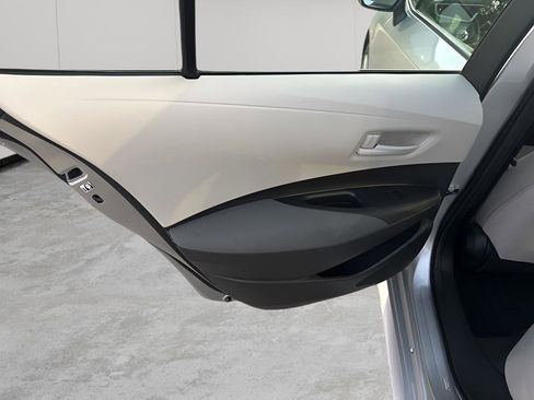 Used 2023 Toyota Corolla LE image 18