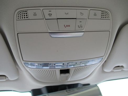 Used 2022 Mercedes-Benz GLC 300 image 29