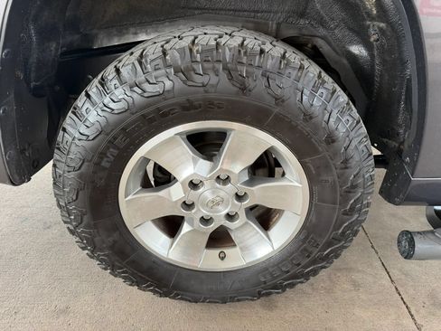 Used 2012 Toyota 4Runner SR5 w/ Convenience Pkg AWD/4WD image 28