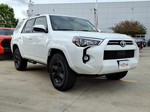 Used 2023 Toyota 4Runner SR5 image 3