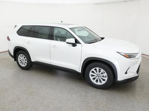 New 2026 Toyota Grand Highlander FWD image 12