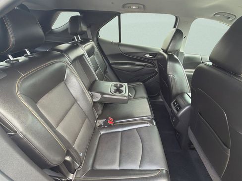 Used 2021 Chevrolet Equinox LT FWD image 12