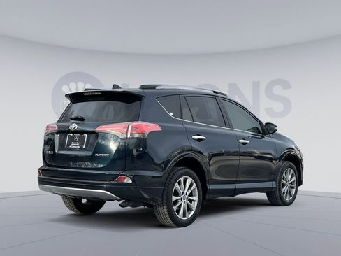 Used 2017 Toyota RAV4 Platinum image 5