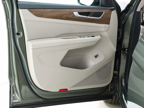 New 2026 Volkswagen Atlas SE FWD image 18