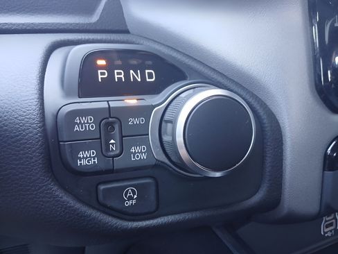 Used 2025 RAM 1500 Big Horn AWD/4WD image 16