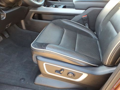 Used 2024 RAM 1500 Laramie image 17