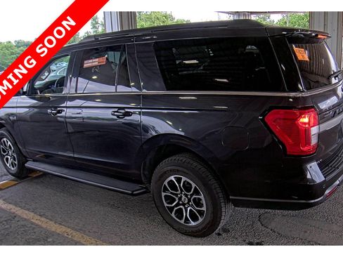Used 2024 Ford Expedition Max XLT RWD image 5